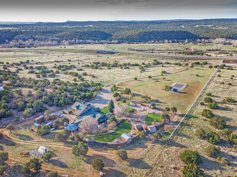 24857 US Highway 160, Walsenburg, CO à vendre - Photo du bâtiment - Image 3 de 114