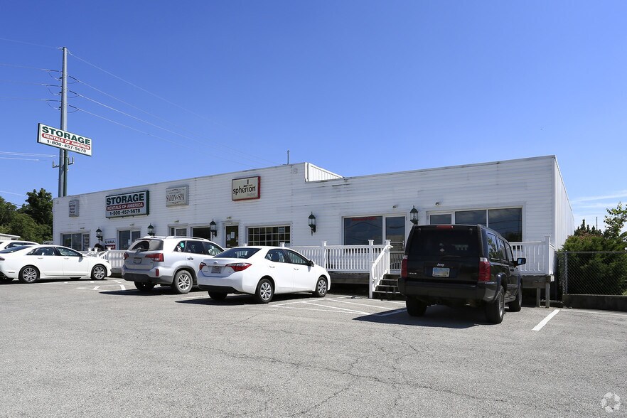 730 E Tiffen St, Willard, OH à louer - Photo du bâtiment - Image 2 de 7