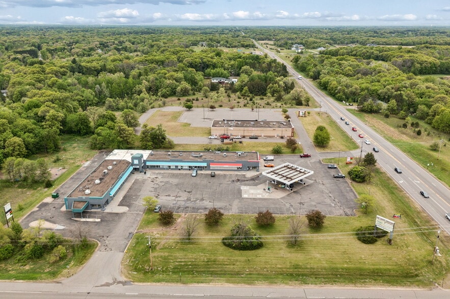 3124-3166 NW Viking Blvd, Cedar, MN à louer - Photo du bâtiment - Image 1 de 5