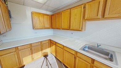 1655 N Arlington Heights Rd, Arlington Heights, IL for lease - Commercial Listing Video 