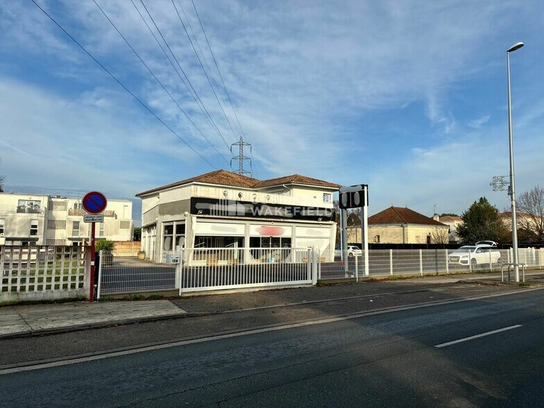 Commerce de détail dans Pessac à louer - Photo du bâtiment - Image 2 de 14