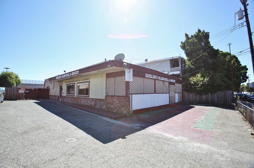 821 Sycamore Ave, Hayward, CA for lease - Building Photo - Image 2 of 15