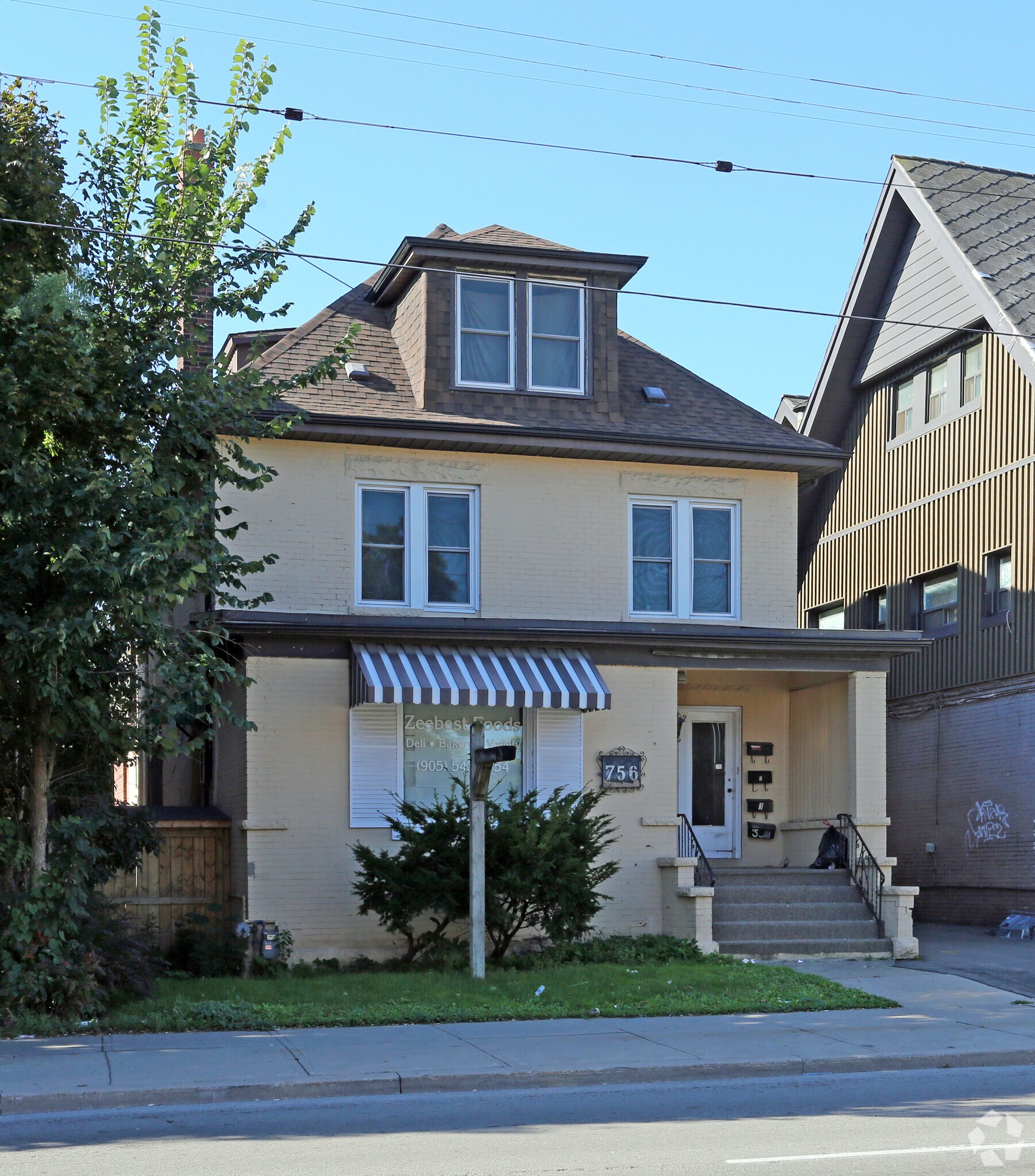 756 Main St E, Hamilton, ON for sale Primary Photo- Image 1 of 3