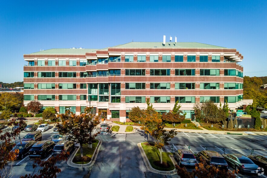 7701 Greenbelt Rd, Greenbelt, MD à vendre - Photo du bâtiment - Image 2 de 10