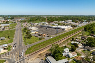 1100 E Main St, New Iberia, LA - Aerial  map view
