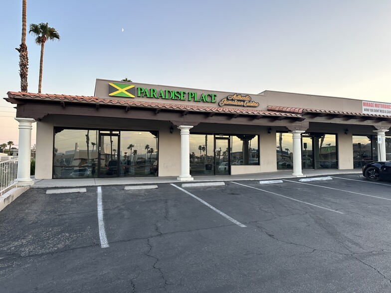 6985 W Sahara Ave, Las Vegas, NV for lease - Building Photo - Image 1 of 32