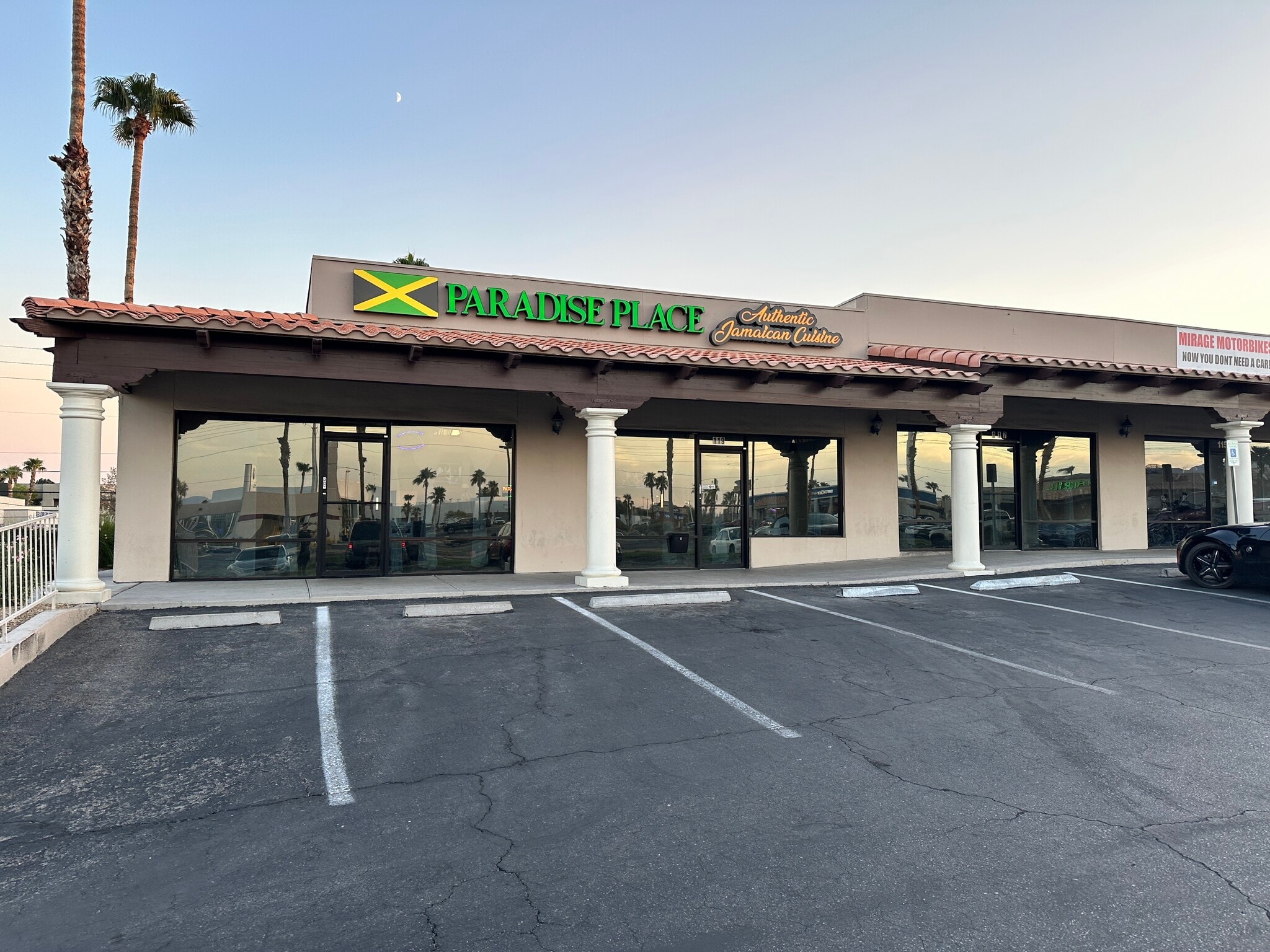 6985 W Sahara Ave, Las Vegas, NV for lease Building Photo- Image 1 of 33