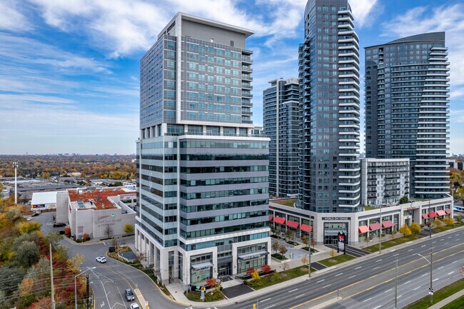 Plus de détails pour 7191 Yonge St, Markham, ON - Bureau à vendre