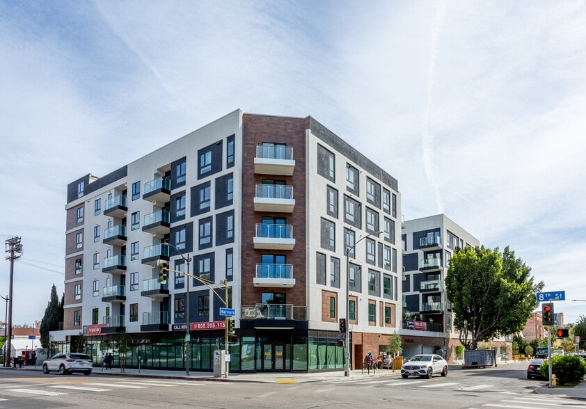 800 S Harvard Blvd, Los Angeles, CA for lease - Building Photo - Image 2 of 5