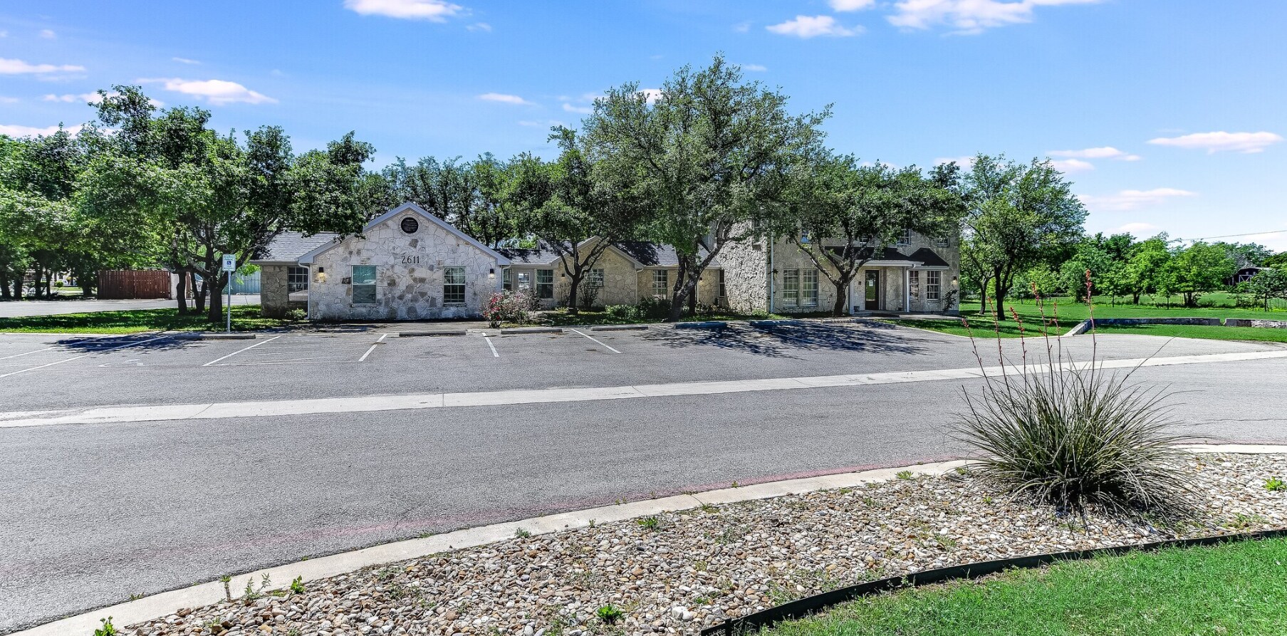 2611 Hero Way, Leander, TX for lease Primary Photo- Image 1 of 2
