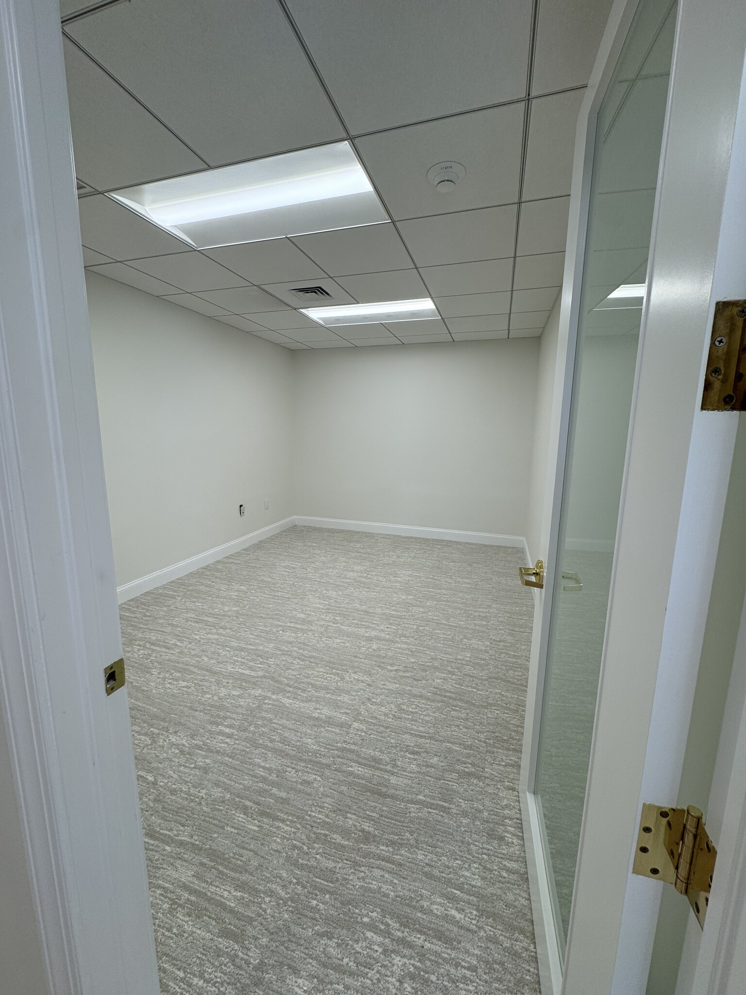 350 Royal Palm Way, Palm Beach, FL for lease Interior Photo- Image 1 of 6