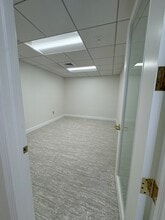 350 Royal Palm Way, Palm Beach, FL for lease Interior Photo- Image 1 of 6