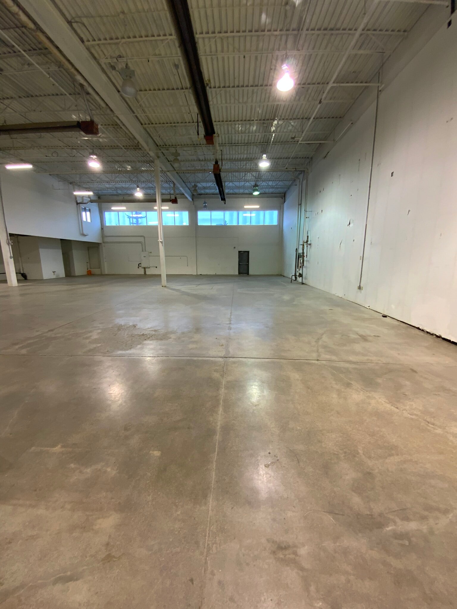 2908 2nd Ave SE, Calgary, AB for lease Building Photo- Image 1 of 2