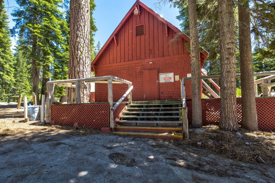 61011 Cedar Crest Ln, Lakeshore, CA for sale - Building Photo - Image 3 of 97