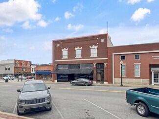 Plus de détails pour 107 E Main Cross St, Greenville, KY - Commerce de détail à louer