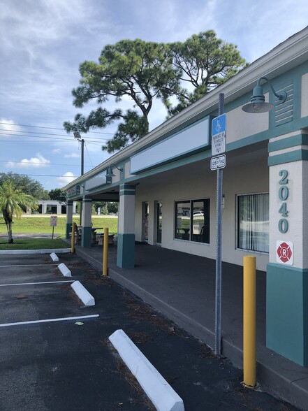 2000 Palm Bay Rd NE, Palm Bay, FL for lease - Building Photo - Image 2 of 3