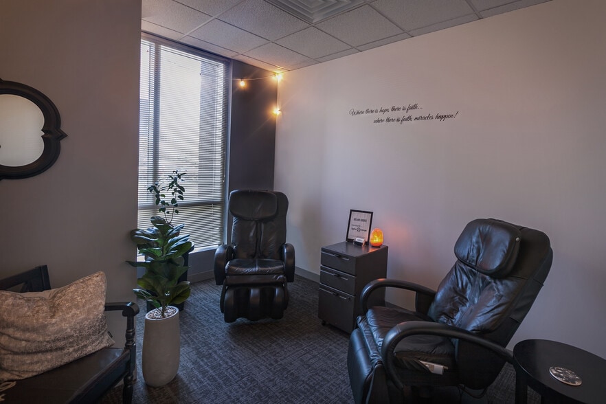 675 Mansell Rd, Roswell, GA à louer - Photo intérieure - Image 3 de 21