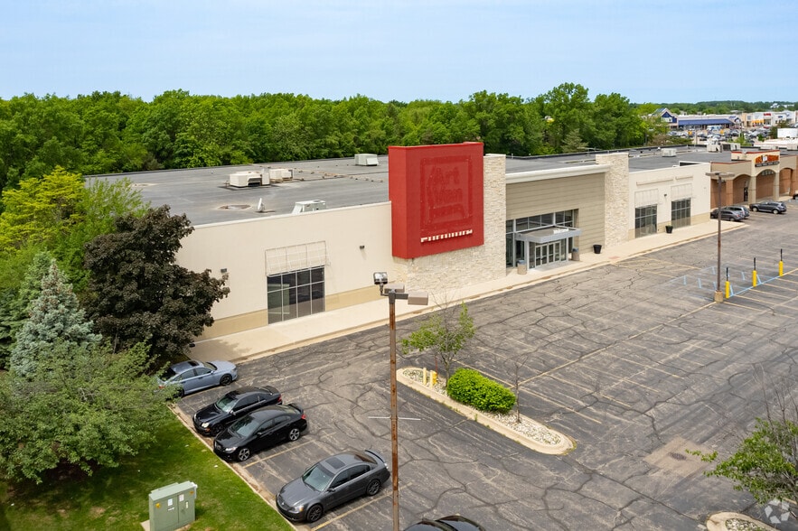 12610 Felch St, Holland, MI for lease - Building Photo - Image 2 of 6