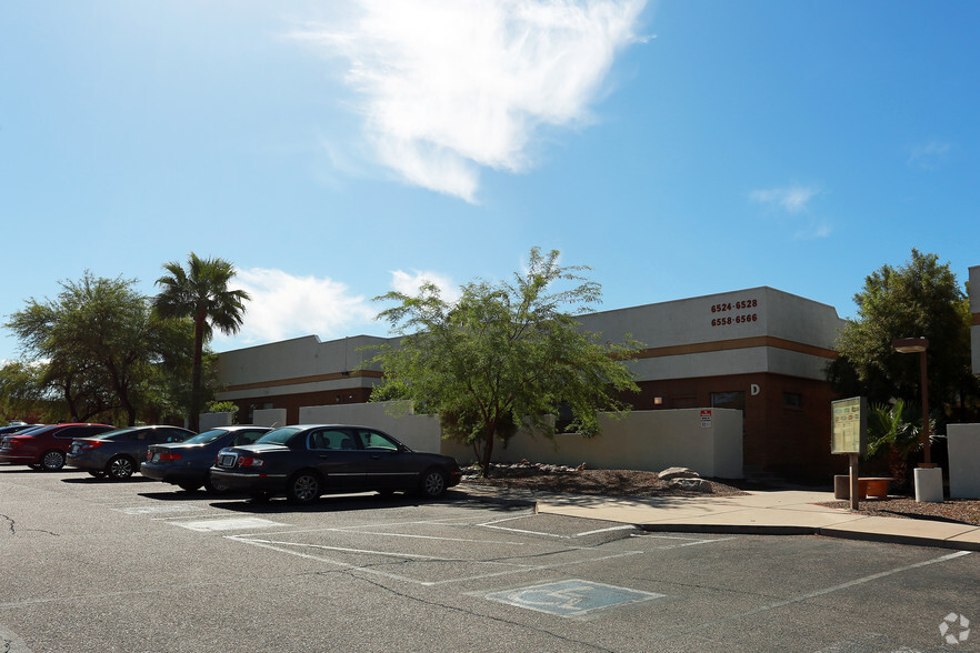 6560 E Carondelet Dr, Tucson, AZ for sale - Primary Photo - Image 1 of 8