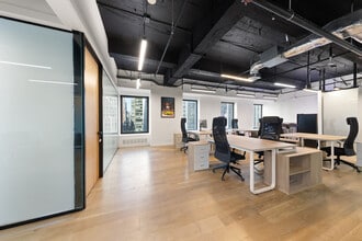 633 Third Ave, New York, NY for lease Interior Photo- Image 1 of 8