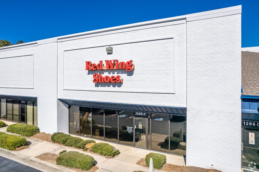 1286 Citizens Pky, Morrow, GA à louer - Photo du bâtiment - Image 2 de 7