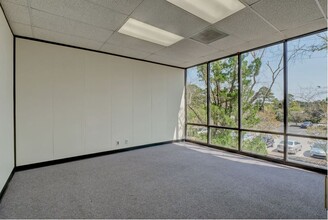 5041 New Centre Dr, Wilmington, NC for lease Interior Photo- Image 2 of 5