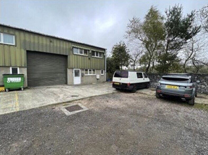 Totnes Rd, Ipplepen à louer - Photo du bâtiment - Image 2 de 2