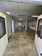11115 SW 93rd Ct, Ocala, FL for lease Interior Photo- Image 2 of 7