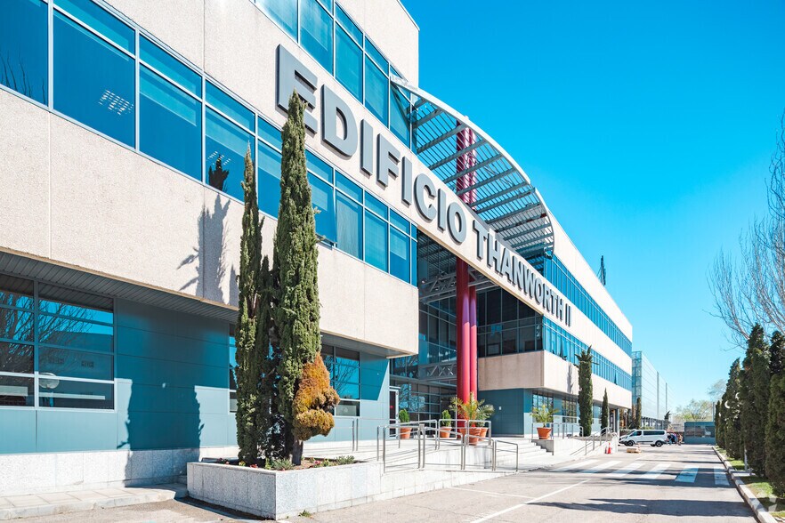 Calle Valgrande, 8, Alcobendas, Madrid à louer - Photo du bâtiment - Image 3 de 13