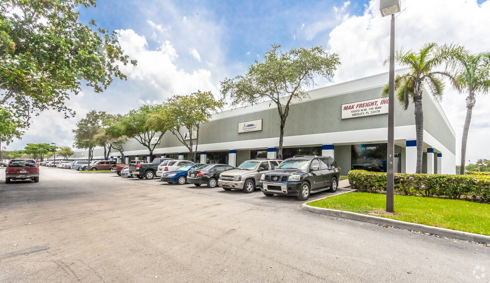 10025 NW 116th Way, Medley, FL for lease - Primary Photo - Image 1 of 6