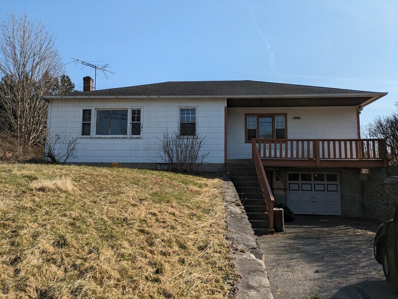 3667 Danbury Rd, Brewster Village, NY à vendre - Photo du bâtiment - Image 3 de 3