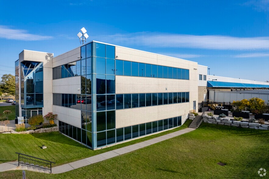 1425 The Queensway, Toronto, ON for sale - Building Photo - Image 1 of 1