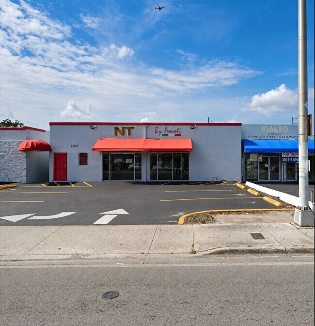 More details for 2001 NW 20th St, Miami, FL - Retail for Sale