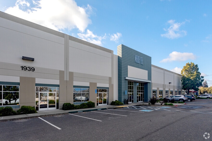 1939 Monterey Rd, San Jose, CA à vendre - Photo du bâtiment - Image 2 de 5