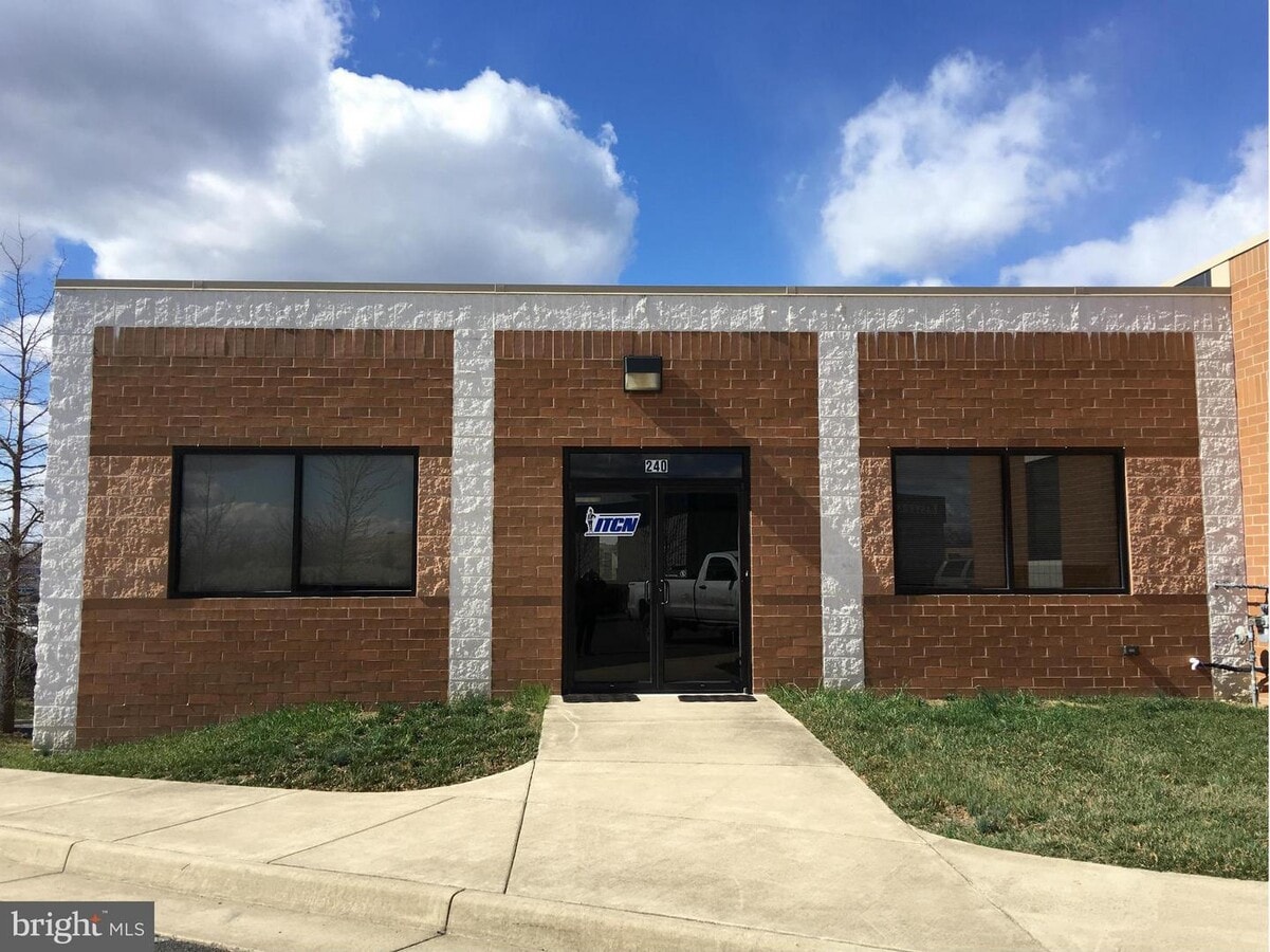 240-254 Airport Rd, Winchester, VA 22602 - Unit 240-2 - - Interior Photo - Image 1 of 9