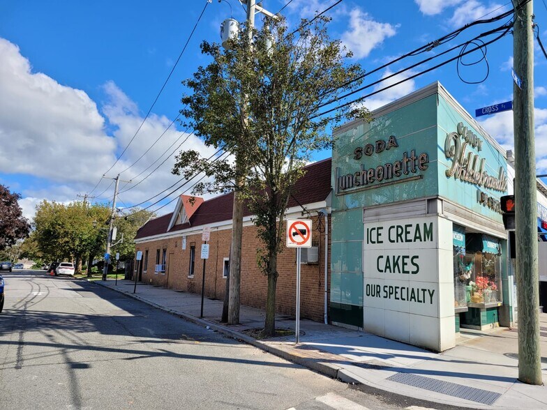 84 Hillside Ave, Williston Park, NY for lease - Building Photo - Image 2 of 4