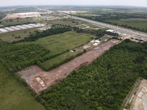 25540 Zube Road, Hockley, TX à louer Photo du bâtiment- Image 2 de 6