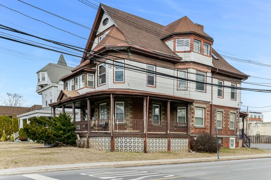 294 Union St, Hackensack, NJ à vendre - Photo du bâtiment - Image 2 de 13