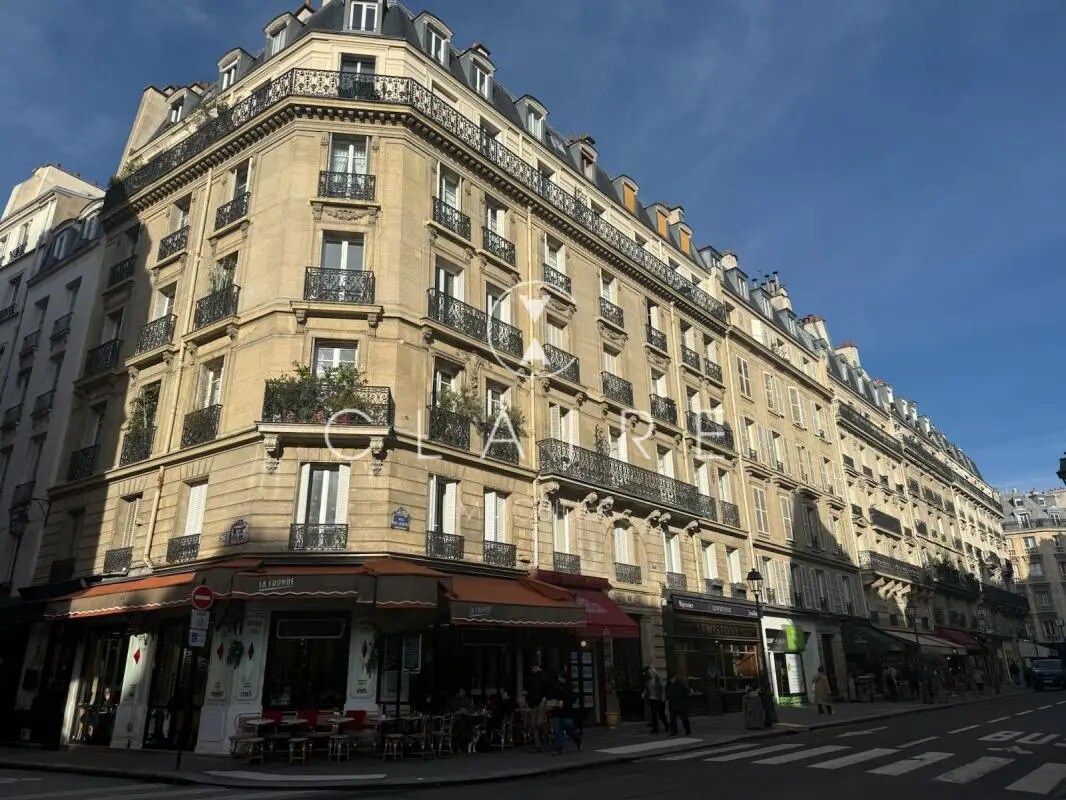 Flex in Paris for lease Building Photo- Image 1 of 4