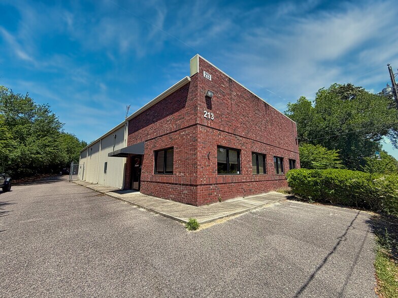 213 College Park Rd, Ladson, SC à louer - Photo du bâtiment - Image 2 de 11
