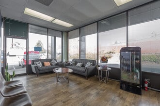 16558 SE McLoughlin Blvd, Milwaukie, OR à louer Photo intérieure- Image 2 de 6