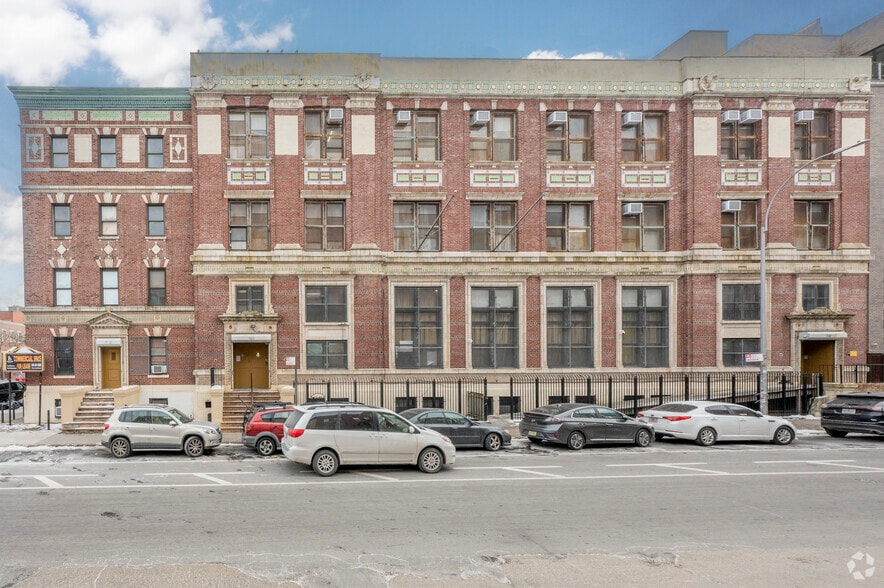 760 Dekalb Ave, Brooklyn, NY for lease - Building Photo - Image 1 of 4