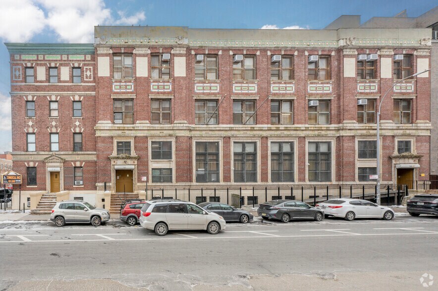 760 Dekalb Ave, Brooklyn, NY à louer - Photo du bâtiment - Image 1 de 4