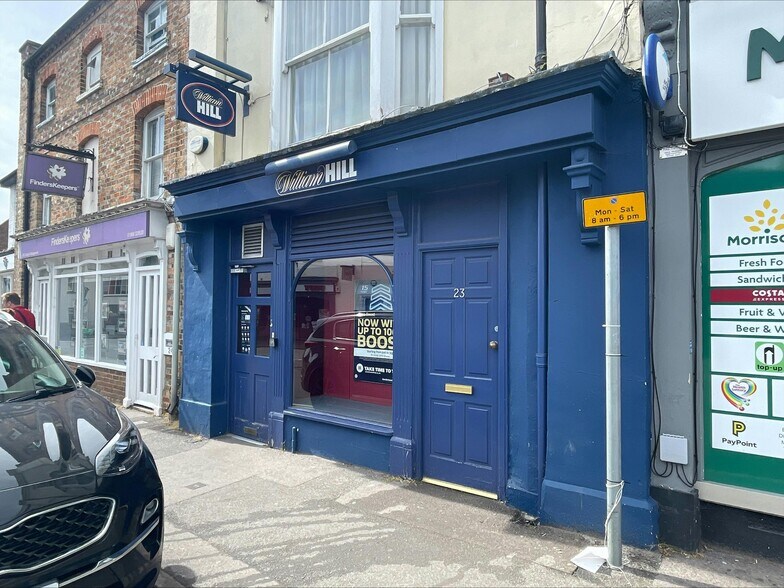 23 Market Sq, Bicester à louer - Photo du bâtiment - Image 3 de 3