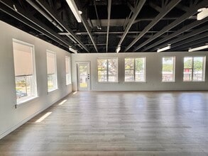 300 E Front St, Arlington, TX for lease Interior Photo- Image 1 of 5