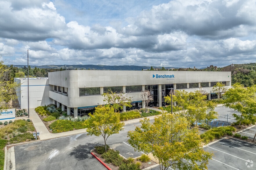 200 Science Dr, Moorpark, CA for lease - Primary Photo - Image 1 of 12