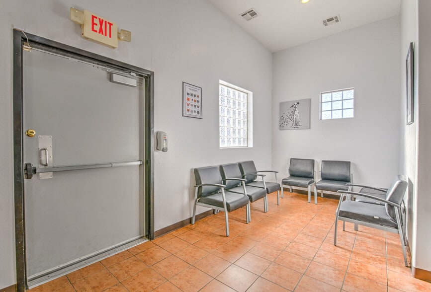 2740 Homestead Rd, Pahrump, NV à vendre - Photo du bâtiment - Image 2 de 48