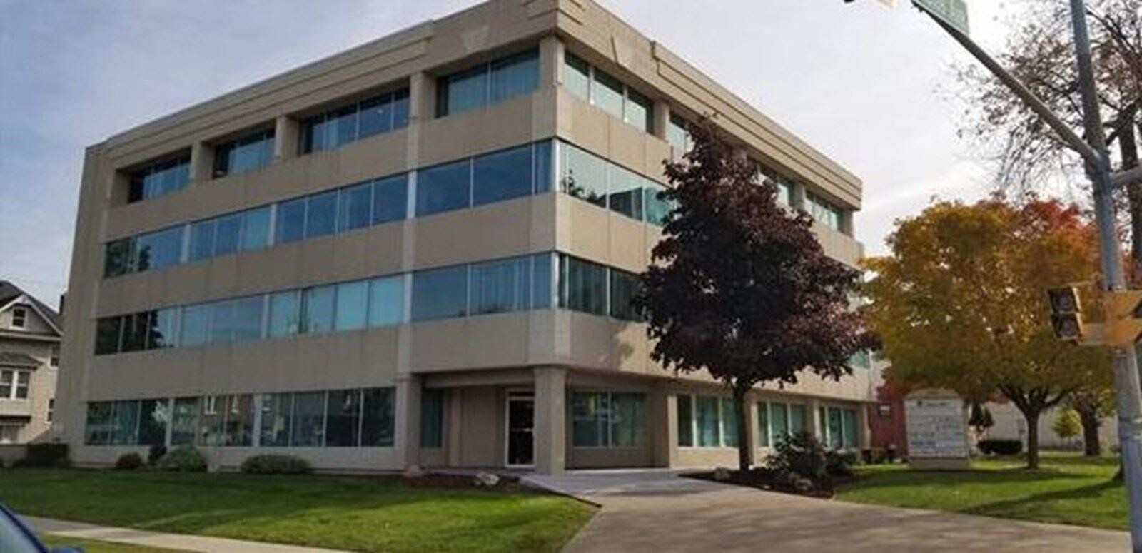 1500 Ouellette Ave, Windsor, ON à vendre Photo principale- Image 1 de 1