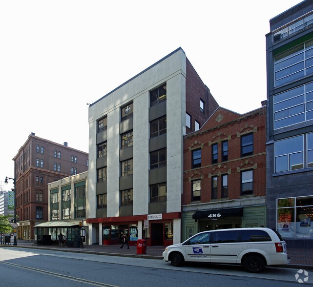 482 Congress St, Portland, ME à louer - Photo principale - Image 2 de 4