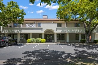 1801 Hanover Dr, Davis, CA à louer Photo du bâtiment- Image 1 de 14